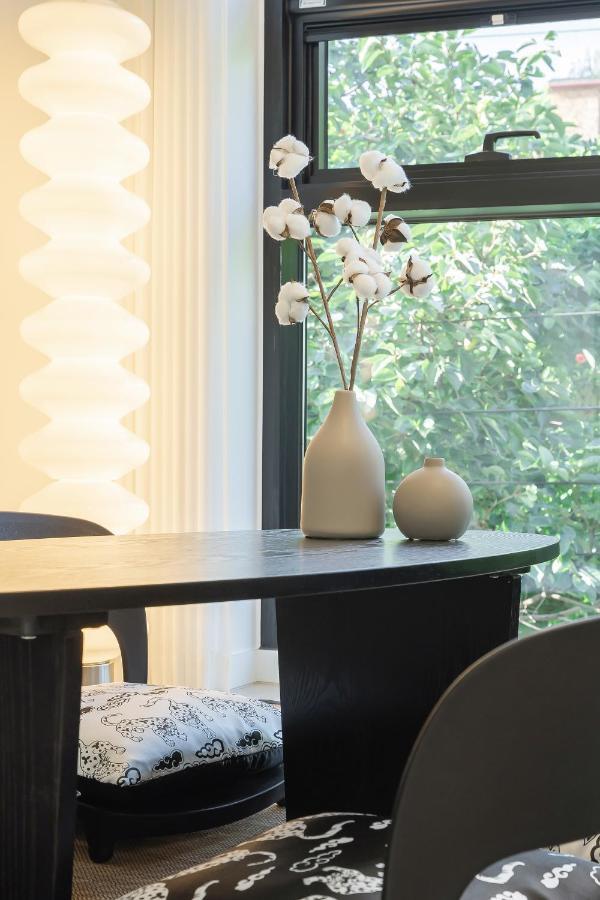 Apartment Korea Hanok Large House With Terrace Seoul