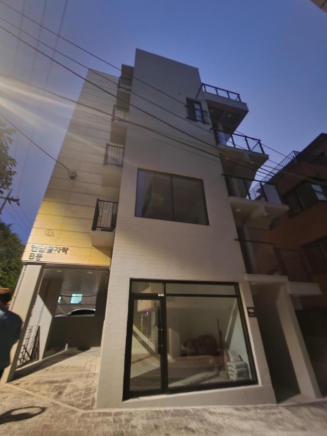 Korea Hanok Large House With Terrace *